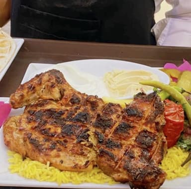 دجاجه كامله مخليه