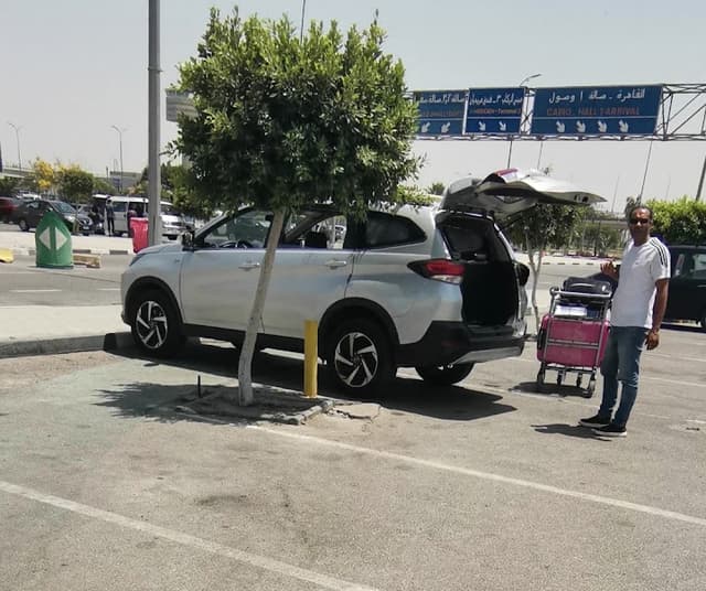 ليموزين ريان لخدمة ليموزين المطار وجميع المحافظات