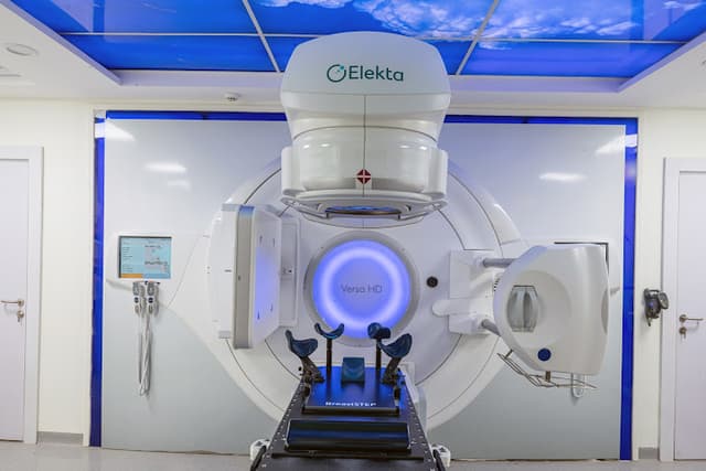 كايرو راي - CAIRO RAY مجمع القاهرة للعلاج والتشخيص بالأشعة