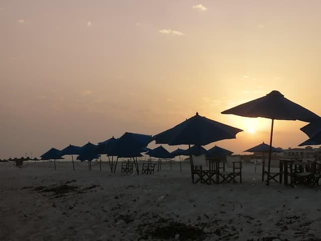 قريه شاطئ الشروق