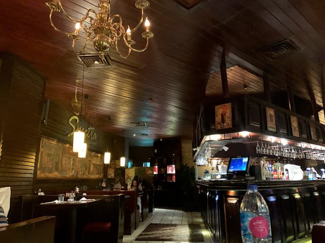 Spectra Restaurant & Café-  سبكترا